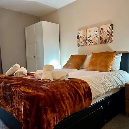 2 Bed Flat Ancoats مانشستر