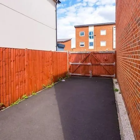 Holiday home Modern Townhouse Near Coop Live Etihad *
