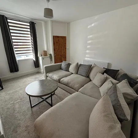 Stylish Renovated Near City Centre Casa vacanze *