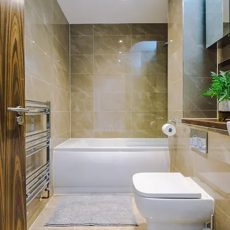 Rest&recharge At Waterway House Manchester