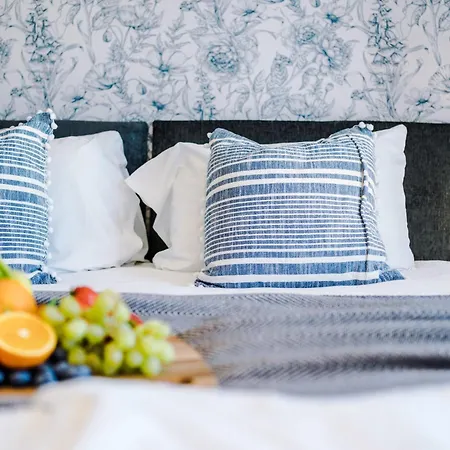 Rest&recharge At Waterway House * Manchester