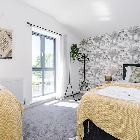 Holiday home Rest&recharge At Waterway House Manchester
