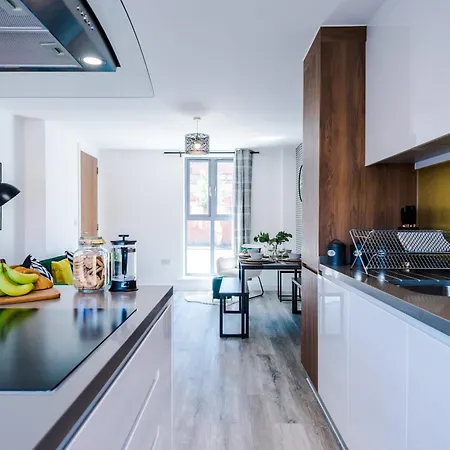 Rest&recharge At Waterway House Manchester