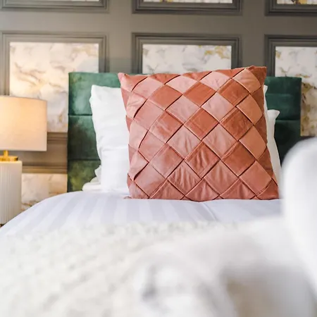 Holiday home R&r - Modern Townhouse Near Etihad & Centre Manchester