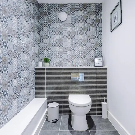 R&r - Modern Townhouse Near Etihad & Centre Hébergement de vacances Manchester