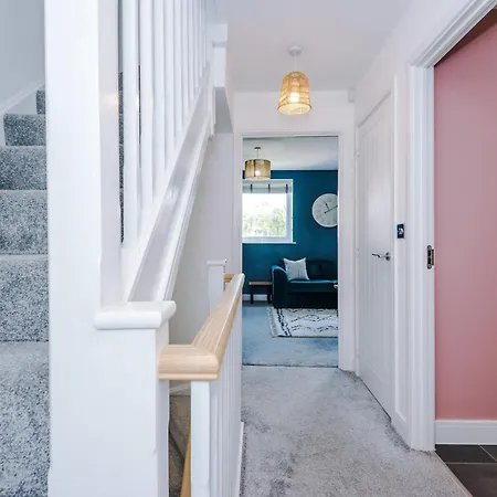 別荘 R&r - Modern Townhouse Near Etihad & Centre マンチェスター