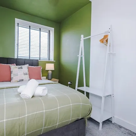 R&r - Modern Townhouse Near Etihad & Centre Hébergement de vacances