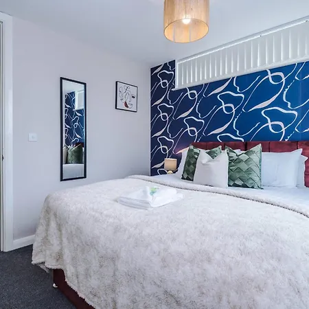 Holiday home Townhouse 5mins To Centre And Etihad - Free Secure Parking