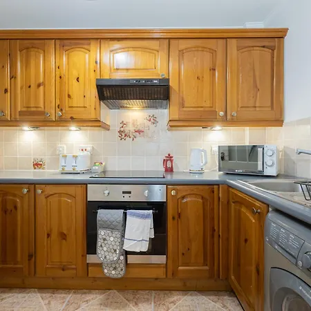 The Burton- Free Gated Parking マンチェスター