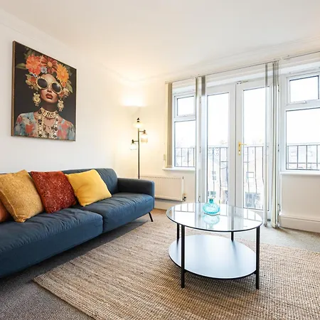 The Burton- Free Gated Parking Manchester