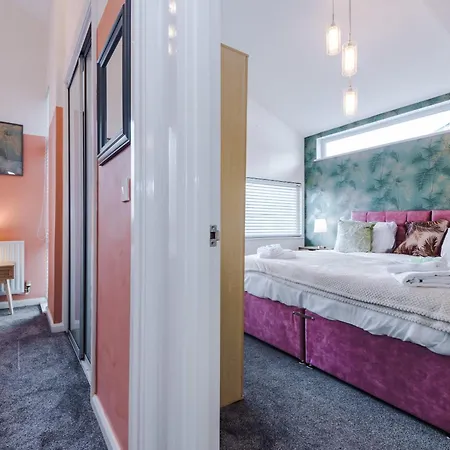 Coop Live Arena & Etihad Stadium 3bedroom House W Secure Parking By Rest&recharge *
