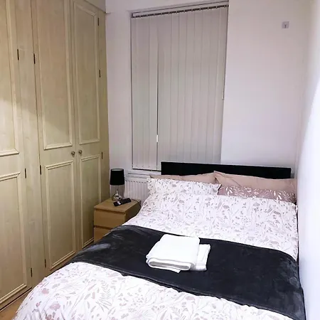 Holiday home 2dbed Tv Closetolocalsights *