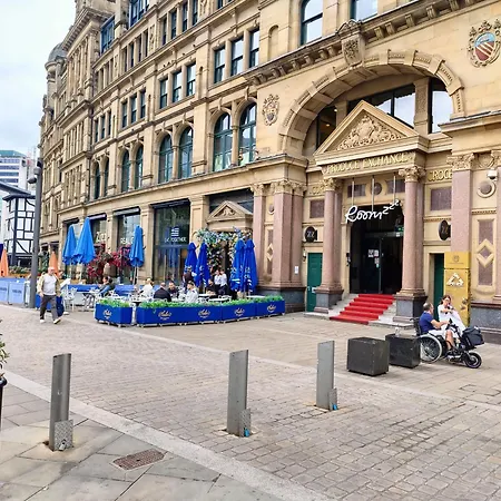 Spacious Homely Manchester City Stay Near Ao Arena And Shopping Centre With 500Mbps Internet & Netflix Apartament