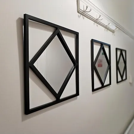 Modern 4 Bed House - Free Parking * マンチェスター