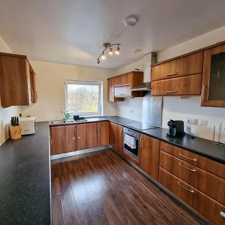 3 Bed Free Parking Near Centre Mánchester