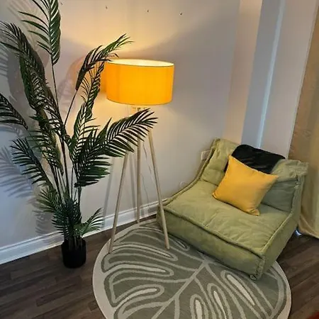 Дом отдыха Modern 4-bed House Free Parking Walking Distance To Coop Live , Etihad, Ancoats And Centre
