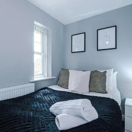 Ferienhaus House 3 Bed Sleeps 6 -pets Ok -patio -free Parking