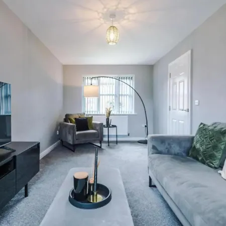 House 3 Bed Sleeps 6 -pets Ok -patio -free Parking Ferienhaus *