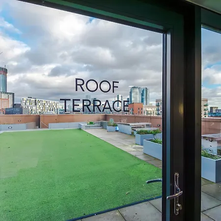 דירה The Waterside Retreat