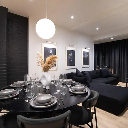 Apartment Chromatica By The Heim Residences