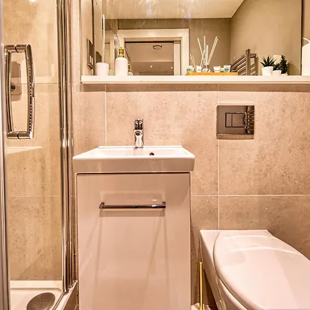 The Cityscape -by Parydise Ltd - Modern 1 Bed - Sleeps 3 - Ideal For Business Or Leisure Stays! * Manchester