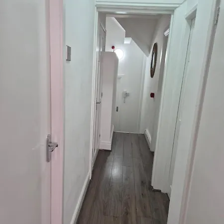 Affordably Elegant Close To Coop Live, Etihad Stadium And Centre Apartamento