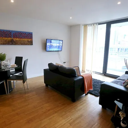Pass The Keys Stunning Views Canal Side Flat With Free Parking Apartment