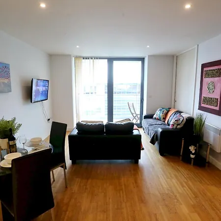 Pass The Keys Stunning Views Canal Side Flat With Free Parking Apartment Manchester
