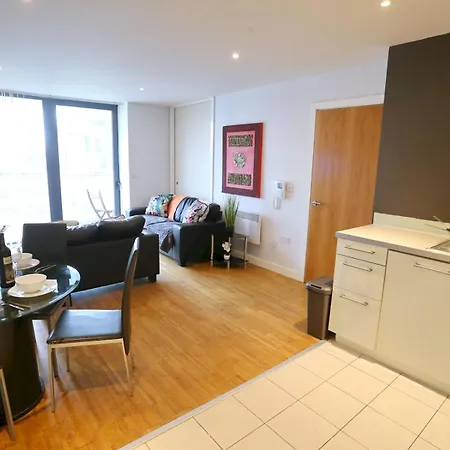 Pass The Keys Stunning Views Canal Side Flat With Free Parking Apartment