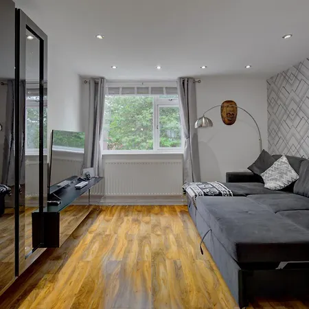 Pass The Keys Stunning 1bed With Parking Appartement *