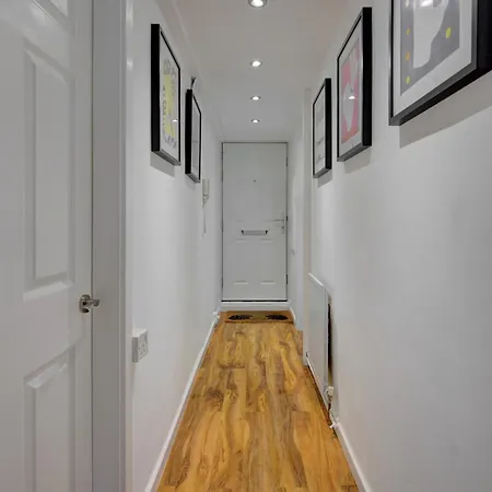 Pass The Keys Stunning 1bed With Parking Manchester