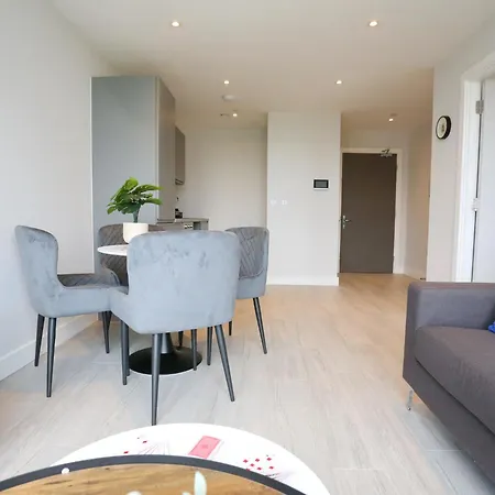 Daire Regent Road - 9th Floor, Pets Allowed, 24hr Shop - Pass The Keys *