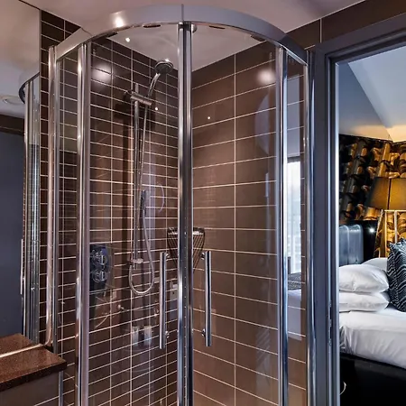 Crowne Plaza City Centre By Ihg Hotel 4*