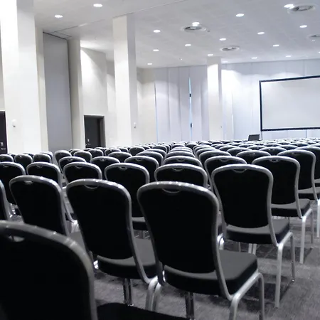 曼彻斯特市中心皇冠假日酒店 酒店 4*