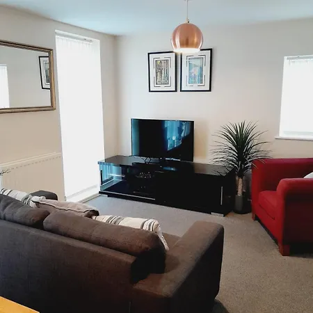 Apartment Modern 2 Bed, 2 Bath Near Etihad Stadium And Coop Live *