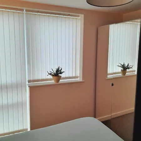 Modern 2 Bed, 2 Bath Near Etihad Stadium And Coop Live Apartment Manchester
