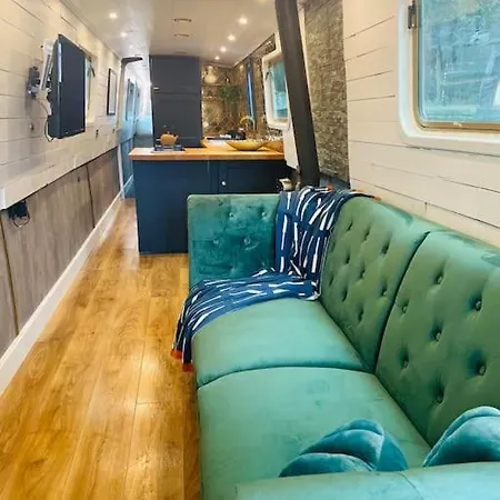 Bespoke Narrowboat Manchester
