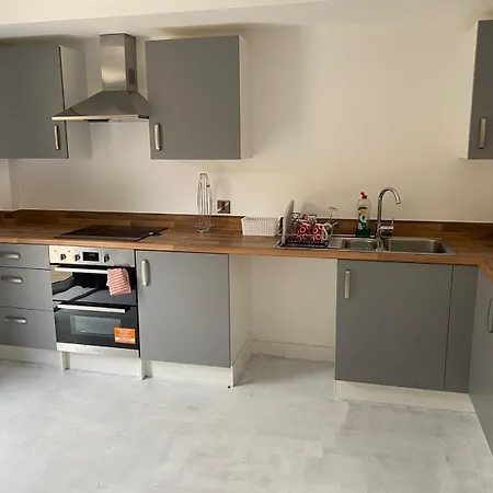 Apartamento 1 Big Stunning Bedroom In An Central To Piccadilly, Mancity Stadium, And Coop Live