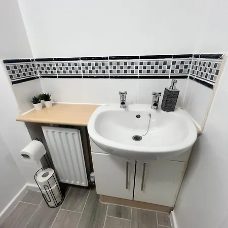 아파트 New Getaway House With 2 Free Parking