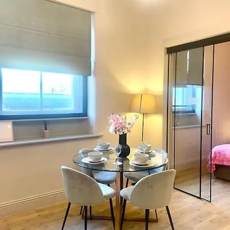Appartement Pretty Pink Posh Penthouse *