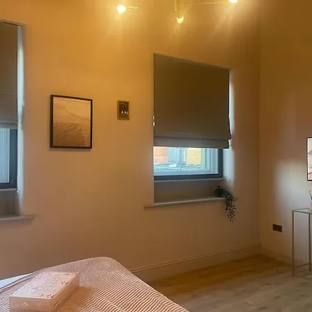 Pretty Pink Posh Penthouse Appartement