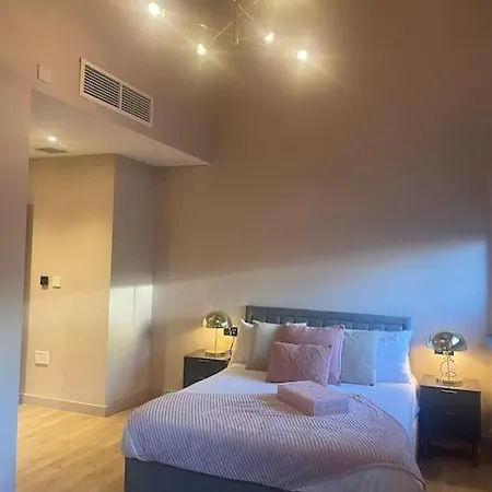 Apartman Pretty Pink Posh Penthouse