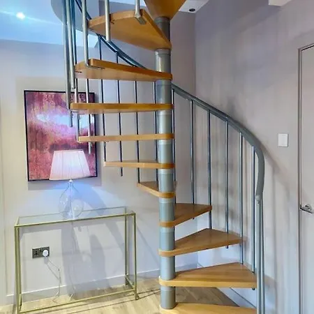 Pretty Pink Posh Penthouse Manchester