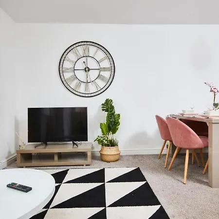 Сasa de vacaciones Large Stylish House - Sleeps 10 Mánchester