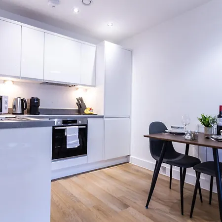 Apartment Trendy In The Heart Of Mcr With Parking