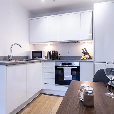 Trendy In The Heart Of Mcr With Parking Manchester