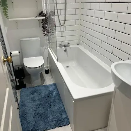 Withington Haven - 2-bed Luxury * Μάντσεστερ