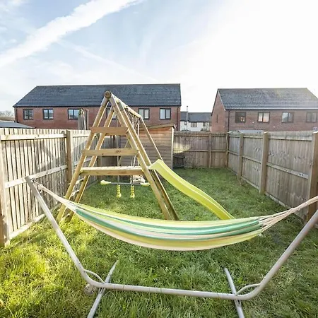 Trox - A Cosy Escape - Free Parking Apartment *