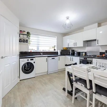 Trox - A Cosy Escape - Free Parking * Manchester