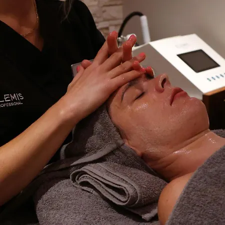 Marriott Piccadilly Szálloda